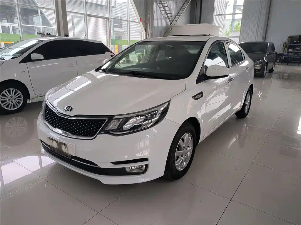 KIA K2 2015