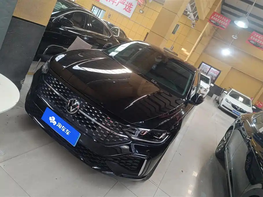 VOLKSWAGEN LAVIDA 2023