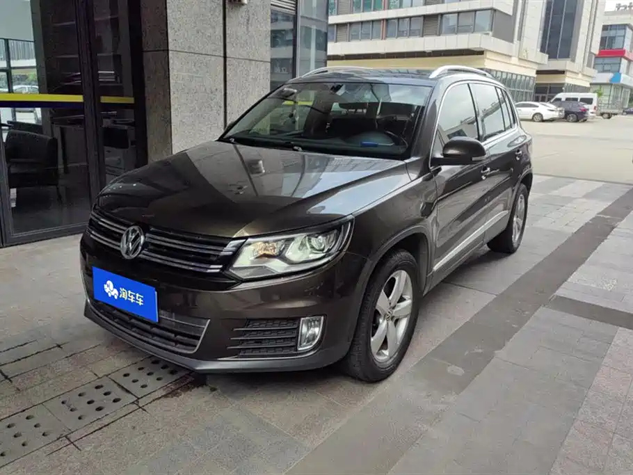 VOLKSWAGEN TIGUAN 2013