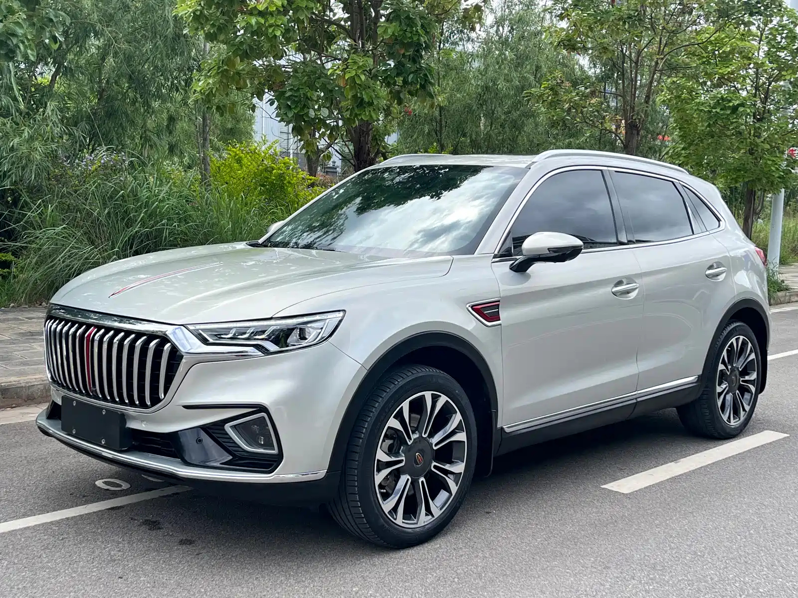 HONGQI HS5 2019