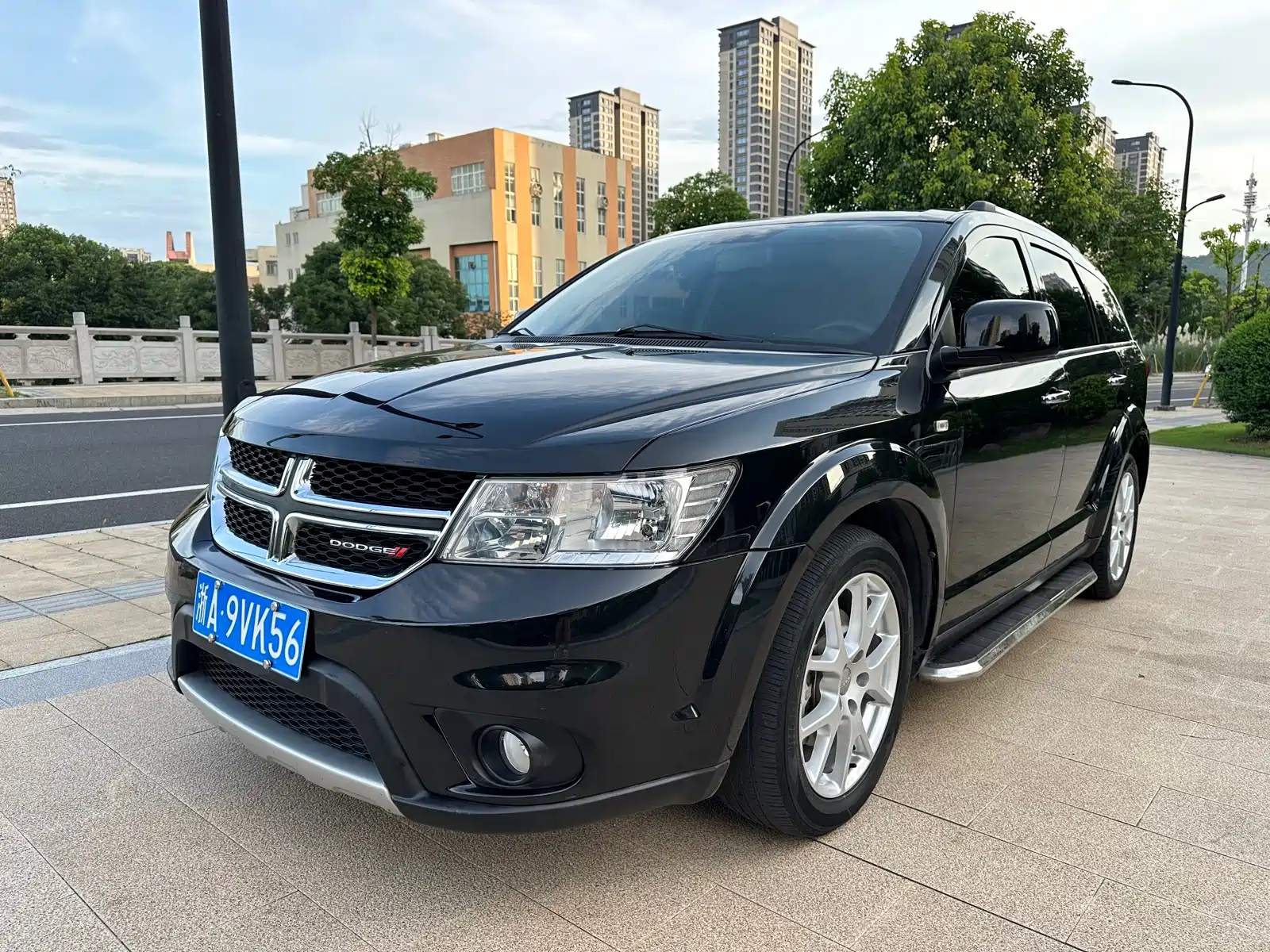 Аукционный лист DODGE JCUV 2013