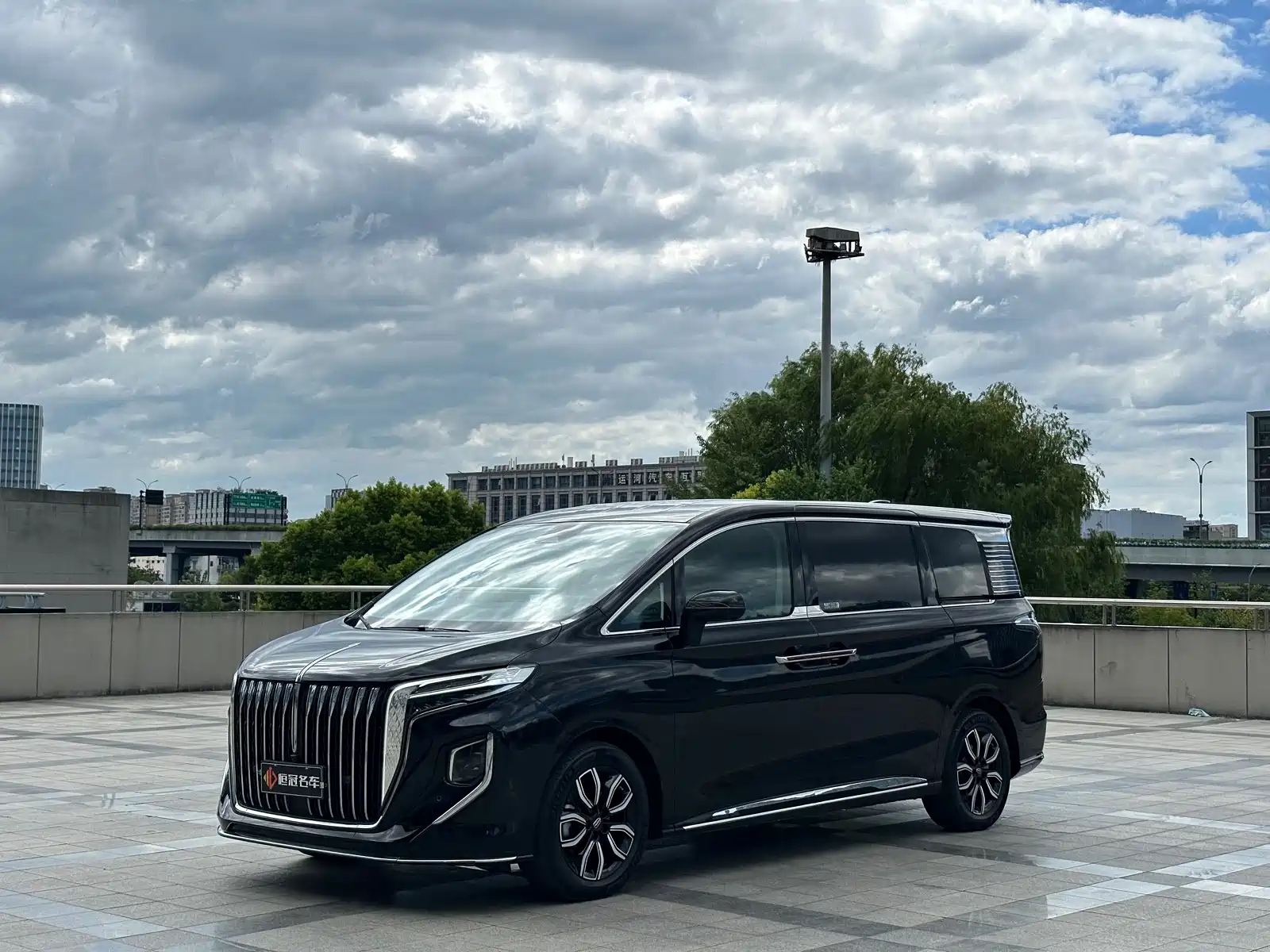 Аукционный лист HONGQI HQ9 2023