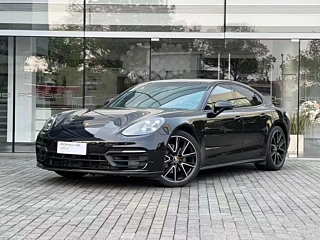 PORSCHE PANAMERA 2023