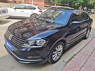 VOLKSWAGEN LAVIDA  2015