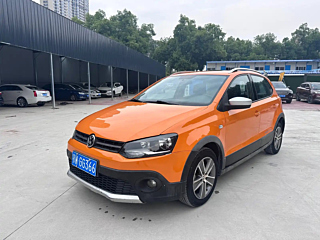 VOLKSWAGEN POLO 2012