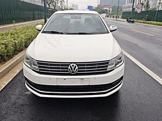 VOLKSWAGEN LAVIDA 2015