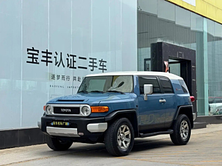 TOYOTA FJ CRUISER 2011