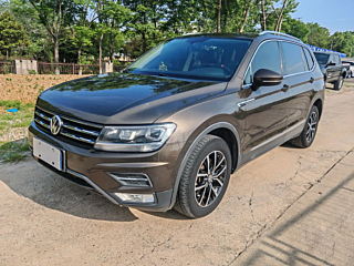 VOLKSWAGEN TIGUAN L  2017