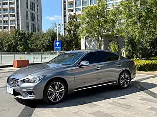 Заказать INFINITI Q50L
