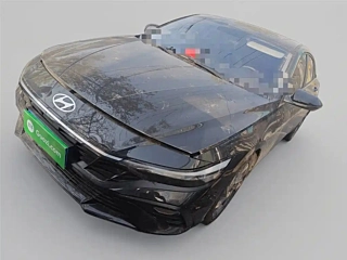 Заказать HYUNDAI ELANTRA