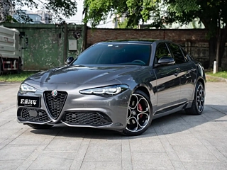 Заказать ALFAROMEO GIULIA