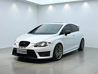Заказать SEAT LEON