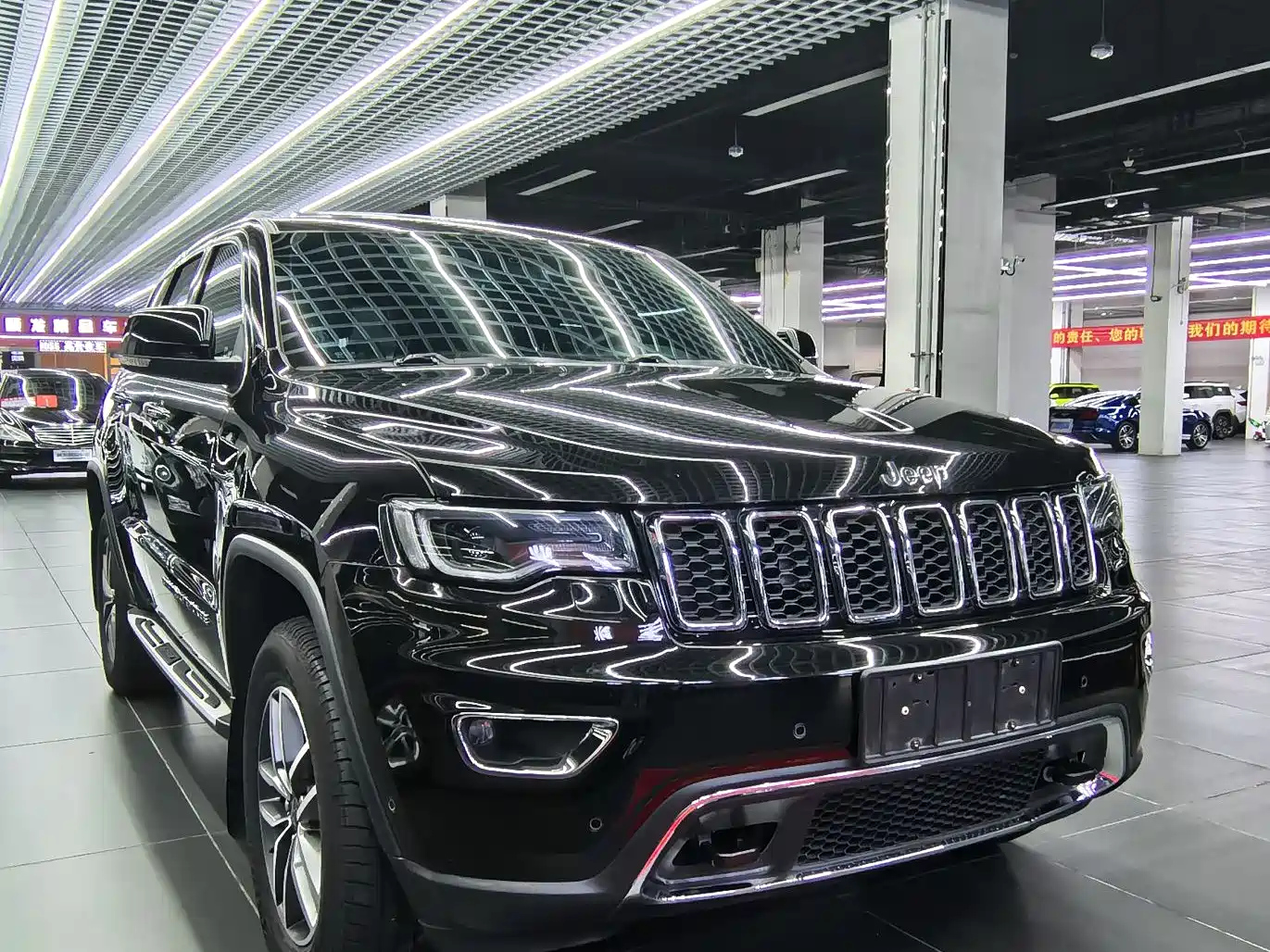 JEEP GRAND CHEROKEE IMPORT, 2021 год