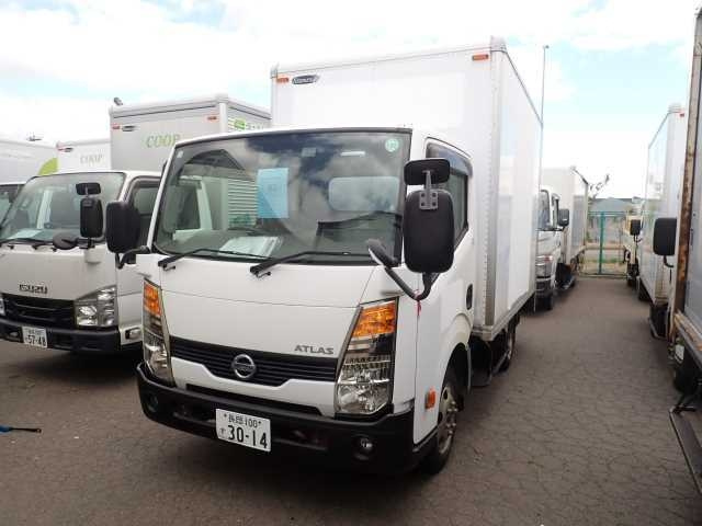 NISSAN ATLAS 2014