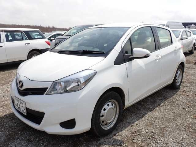 TOYOTA VITZ 2014