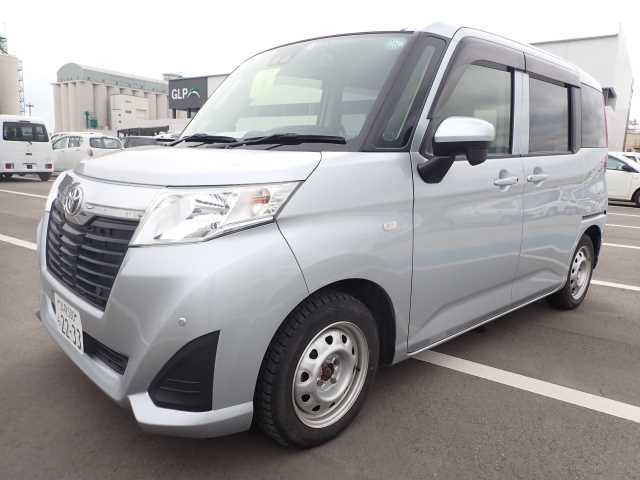 TOYOTA ROOMY 2020