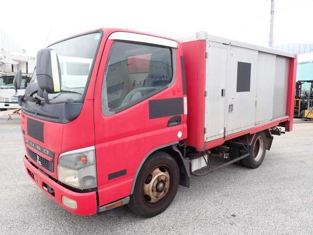 MITSUBISHI CANTER