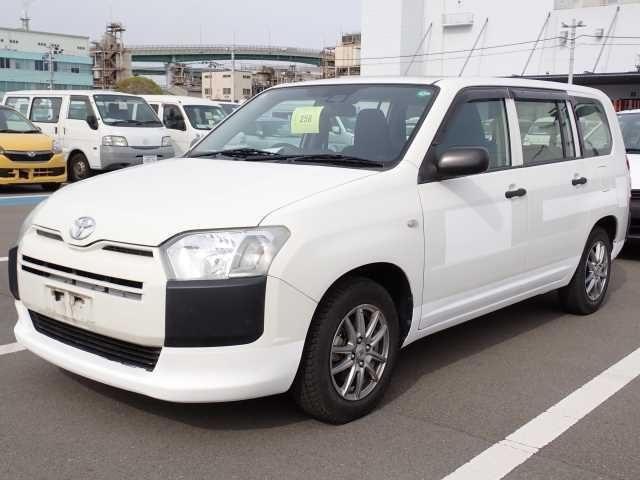 TOYOTA PROBOX 2019