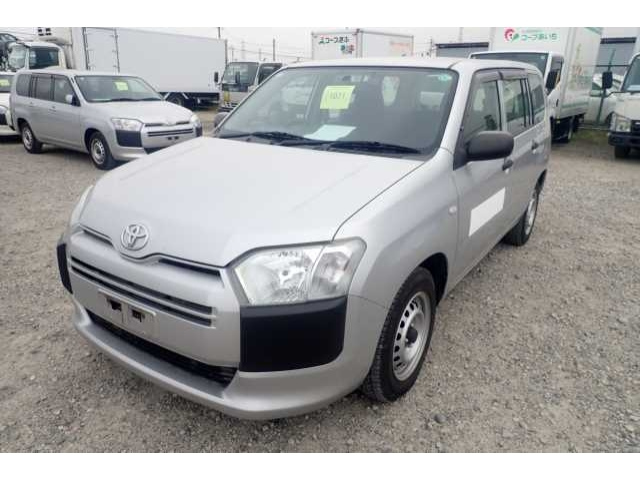TOYOTA PROBOX 2018