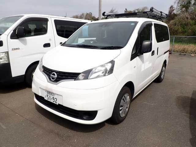 NISSAN NV200 2020