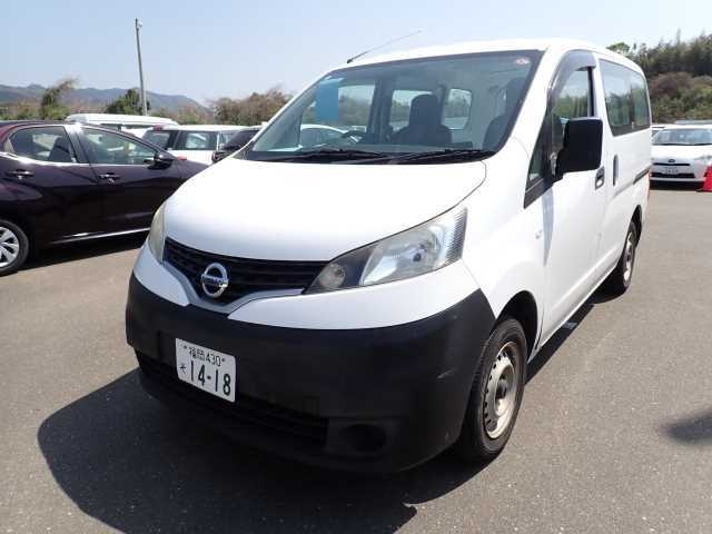 NISSAN NV200 2018