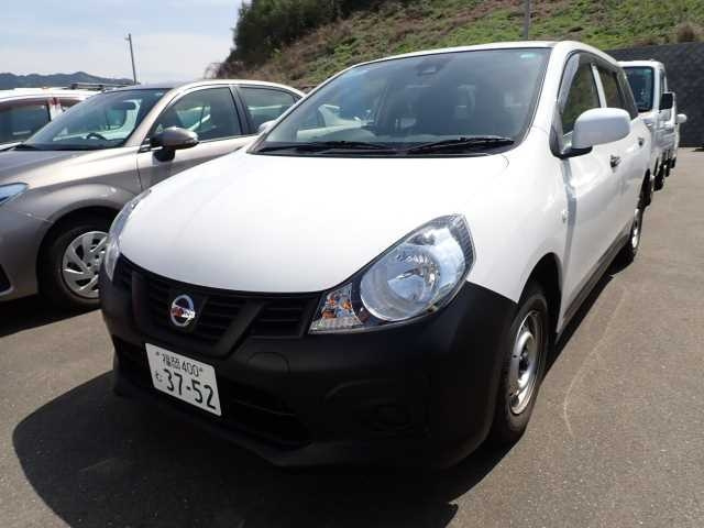 NISSAN AD 2020
