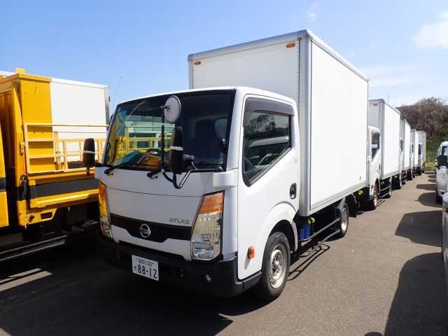 NISSAN ATLAS 2013