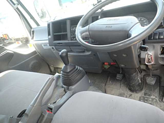 ISUZU ELF 2012