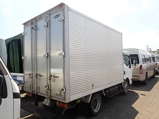 NISSAN ATLAS 2010