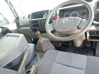 NISSAN ATLAS 2010