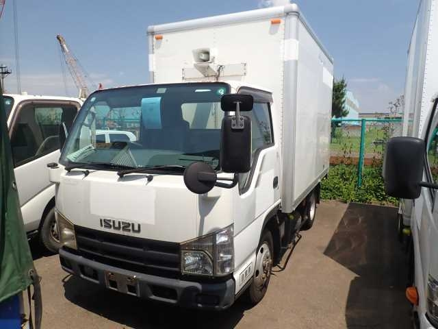 ISUZU ELF 2009