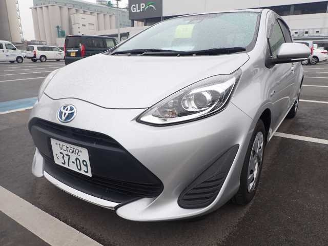 TOYOTA AQUA 2020