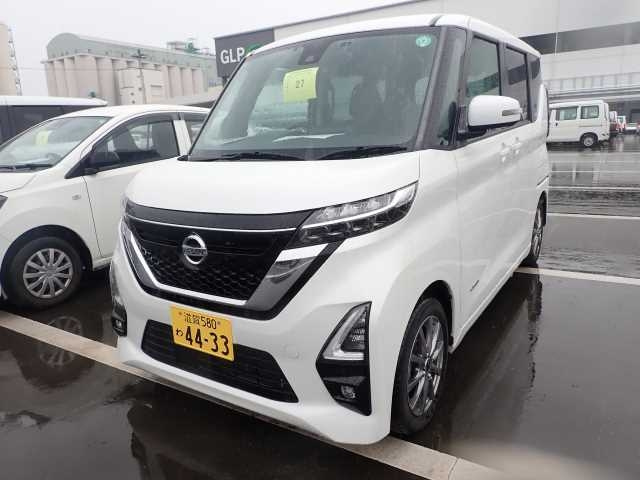 NISSAN ROOX 2021