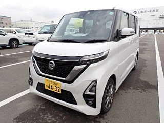NISSAN ROOX 2021