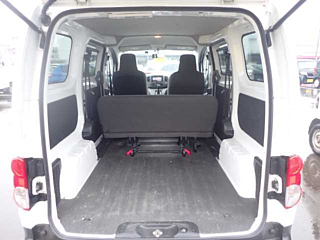NISSAN NV200 2018