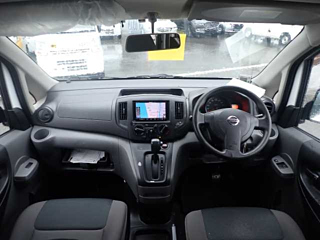 NISSAN NV200 2017