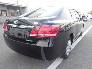 TOYOTA PREMIO 2020