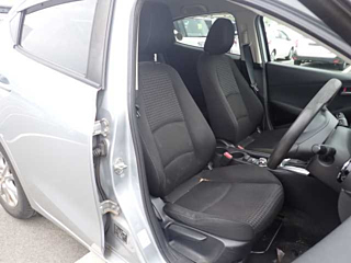 MAZDA DEMIO 2017