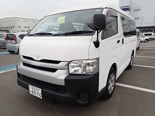 TOYOTA HIACE 2016