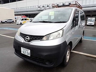 NISSAN NV200 2013