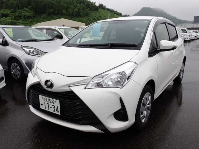TOYOTA VITZ 2018