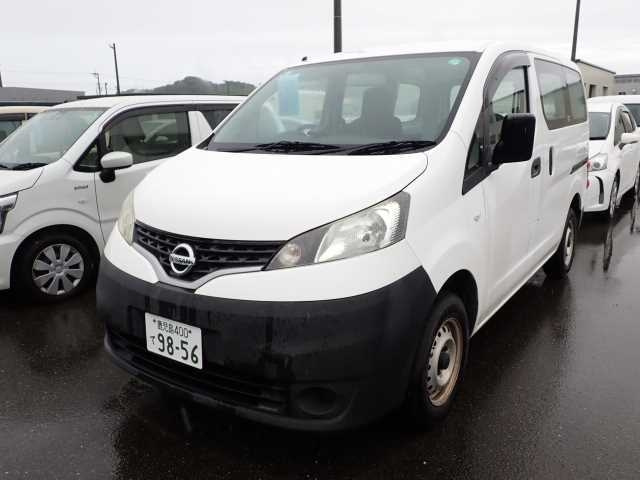 NISSAN NV200 2019