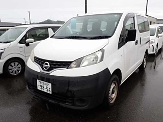 NISSAN NV200 2019
