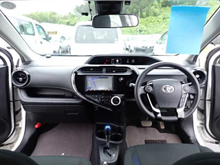 TOYOTA AQUA 2018