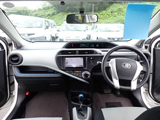 TOYOTA AQUA 2014