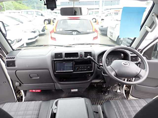 MAZDA BONGO VAN 2017