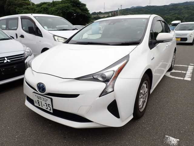 TOYOTA PRIUS 2018