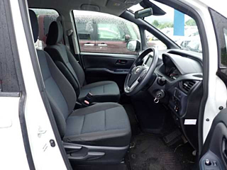 TOYOTA NOAH 2016