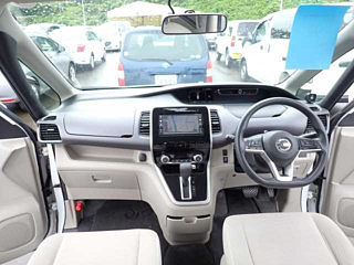 NISSAN SERENA 2017