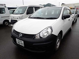NISSAN AD 2010